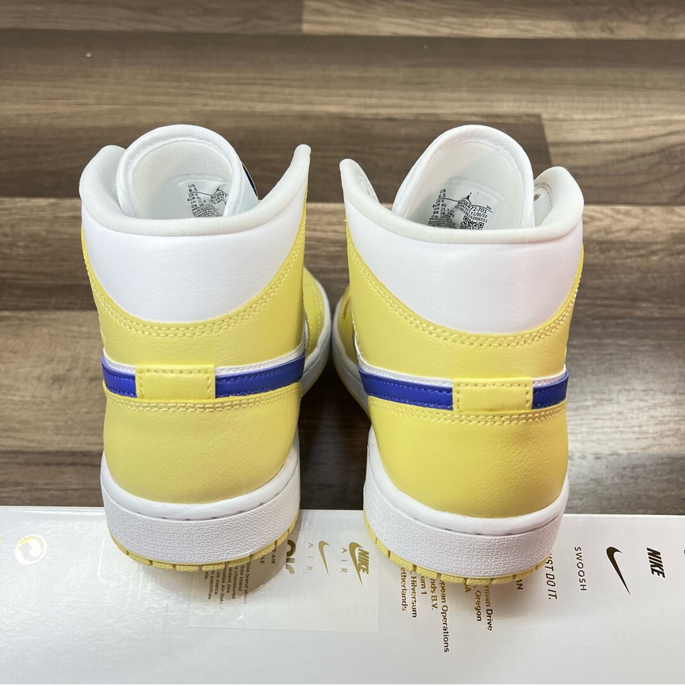 Nike Air Jordan 1 Mid - Picture 6 of 7